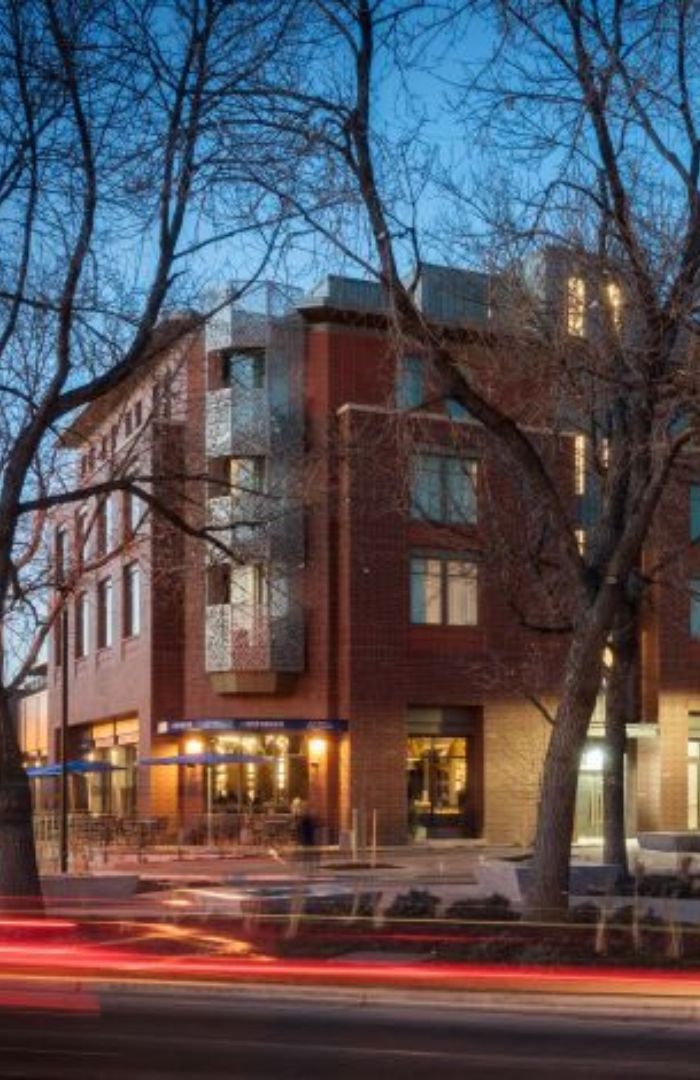 The Elizabeth Hotel in Old Town Fort Collins, the perfect race lodging to be closest to the start/finish line 